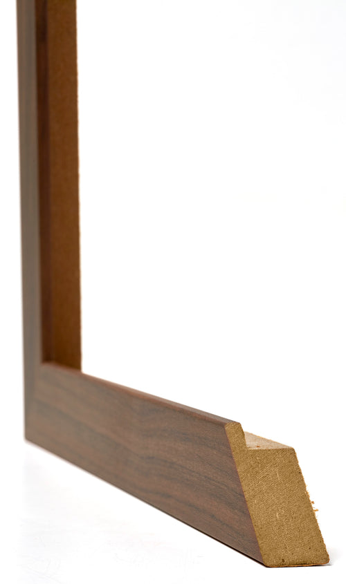 Mura MDF Bilderrahmen 20x28cm Nussbaum Dunkel Detail Querschnitt | Yourdecoration.at