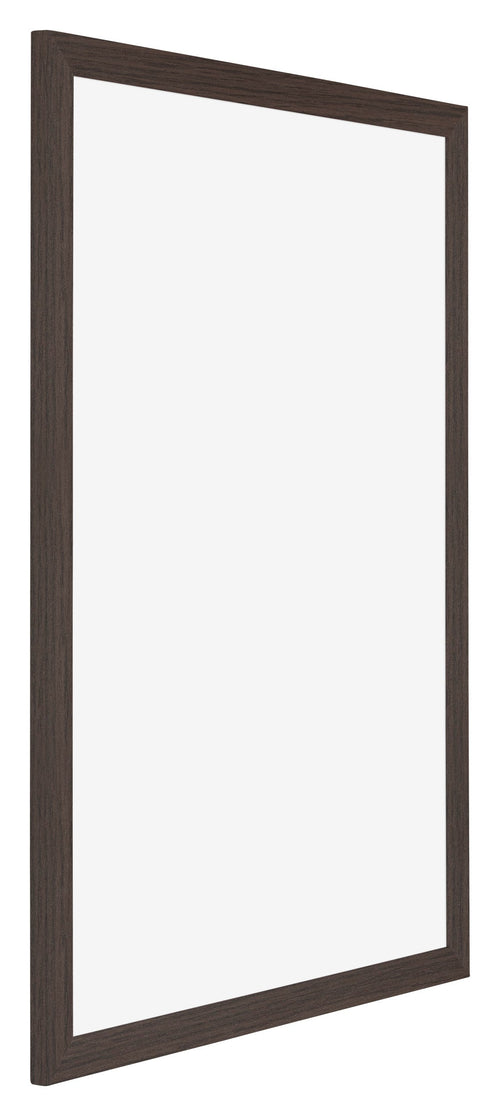 Mura MDF Bilderrahmen 49x68cm Eiche Dunkel Vorne Schrag | Yourdecoration.at