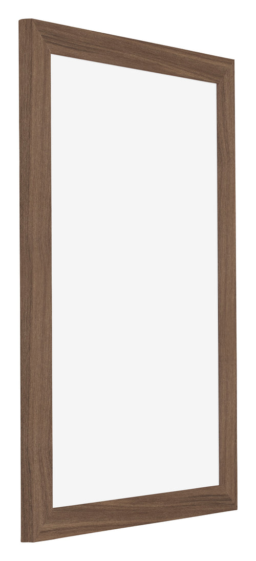 Mura MDF Bilderrahmen 60x85cm Nussbaum Dunkel Vorne Schrag | Yourdecoration.at