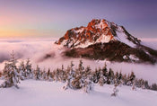 Wizard+Genius Snowy Mountain Peak Vlies Fototapete 384x260cm 8 bahnen | Yourdecoration.de