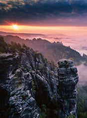 Wizard+Genius Sunrise On The Rocks Vlies Fototapete 192x260cm 4 bahnen | Yourdecoration.de