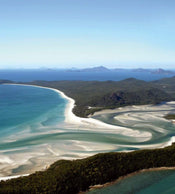 Dimex Aerial View of Beach Fototapete 225x250cm 3 Bahnen | Yourdecoration.de