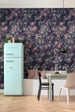 Komar Botanique Aubergine Vlies Fototapete 300x280cm 6 bahnen Sfeer | Yourdecoration.de