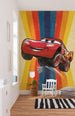 Komar Cars Jump Vlies Fototapete 200x280cm 4 Bahnen Sfeer | Yourdecoration.nl