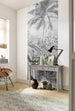 Komar Amazonia Black and White Vlies Fototapete 100x250cm 1 bahn Sfeer | Yourdecoration.de