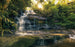 Komar Golden Falls Vlies Fototapete 450x280cm 9 bahnen | Yourdecoration.de